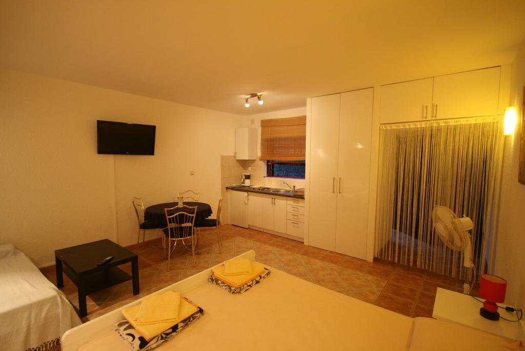 Apartments Agape Crikvenica Esterno foto
