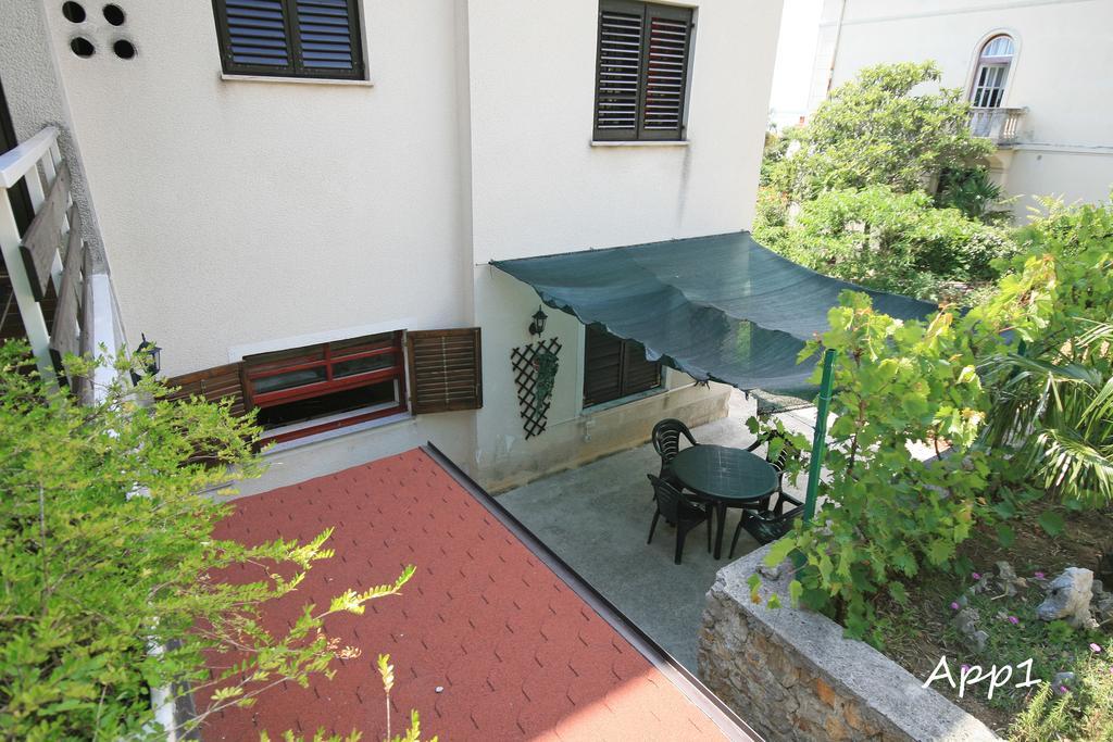 Apartments Agape Crikvenica Esterno foto
