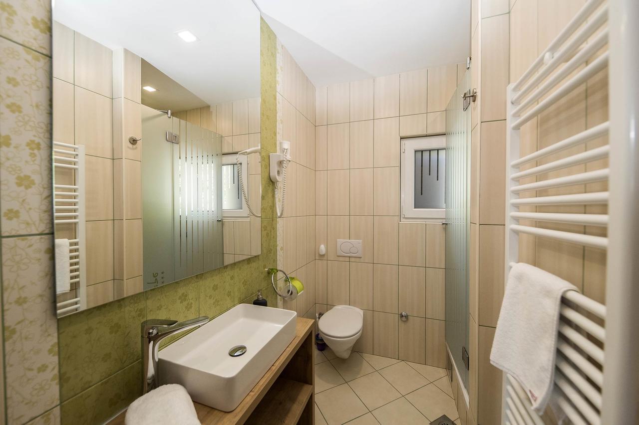 Apartments Agape Crikvenica Esterno foto